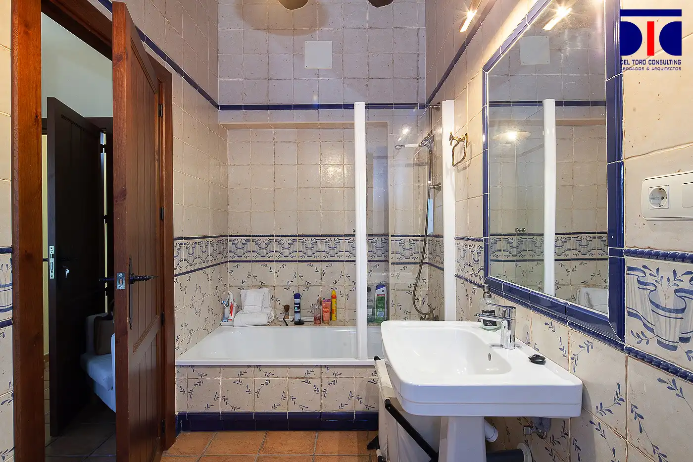Baño de Finca rústica en venta en Fuenteheridos con Aire acondicionado, Calefacción y Jardín privado