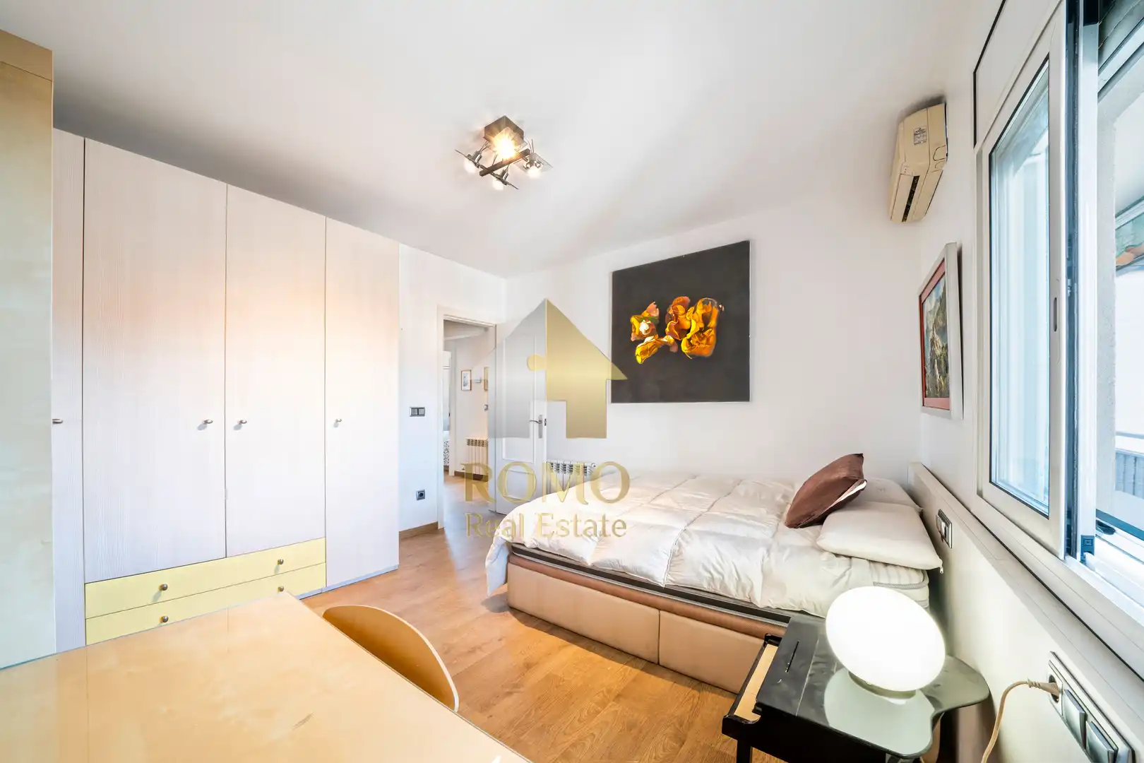 Habitación de Casa o chalet en venta en Santa Perpètua de Mogoda con Aire acondicionado, Calefacción y Jardín privado