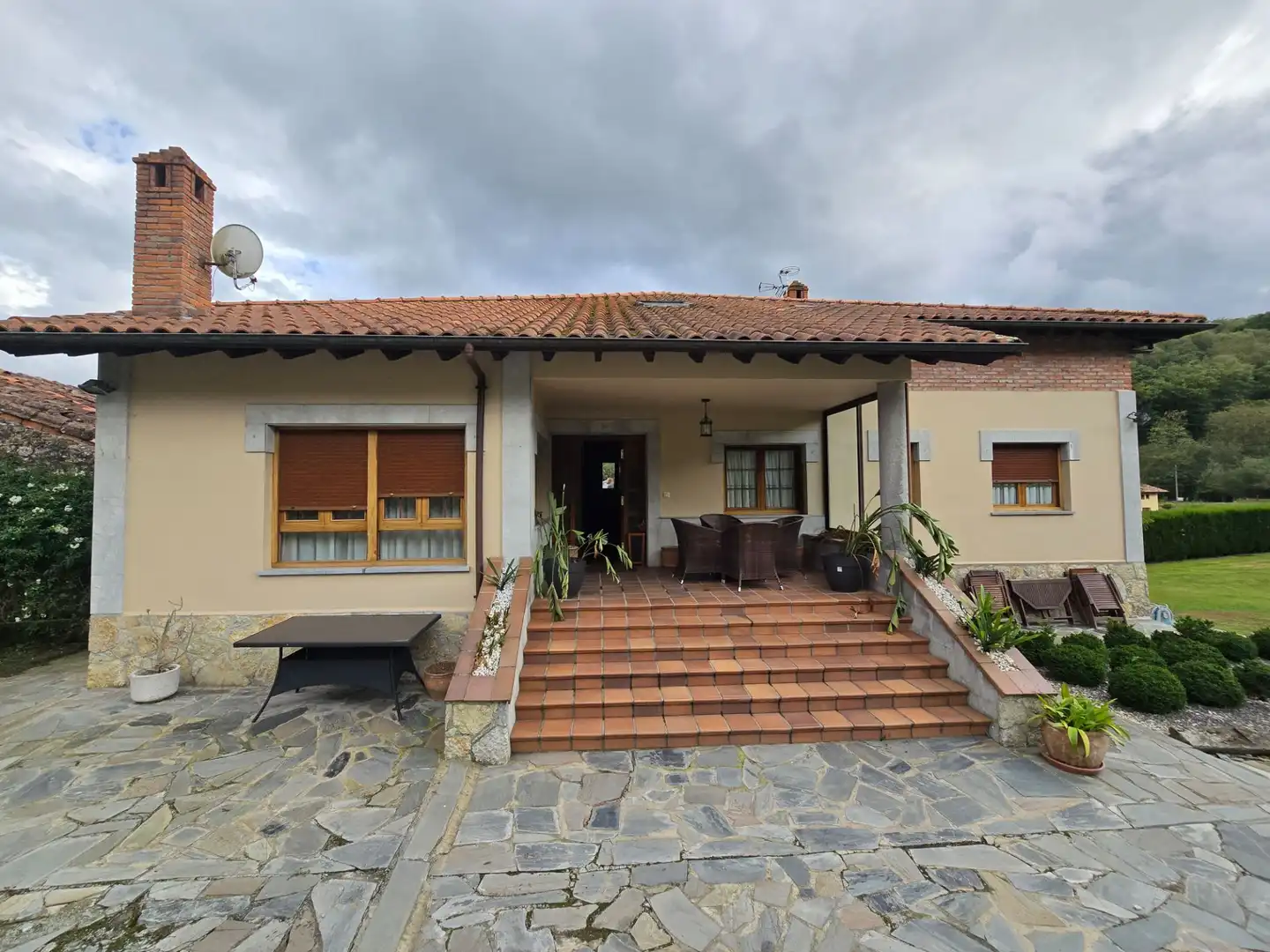 House with garden for sale in Vibaña - Ardisana - Caldueño