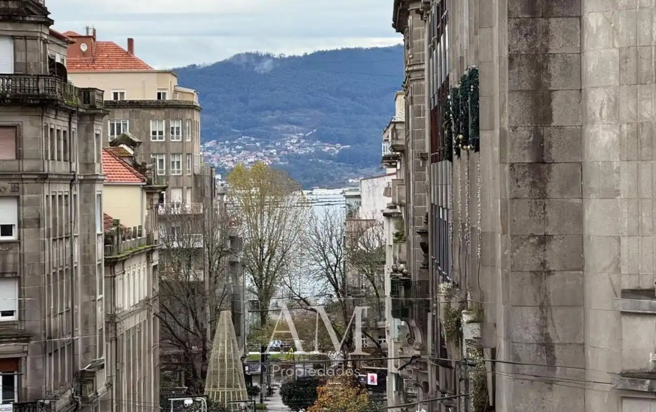 Piso con ascensor en venta en Calle Policarpo Sanz, imagen 2