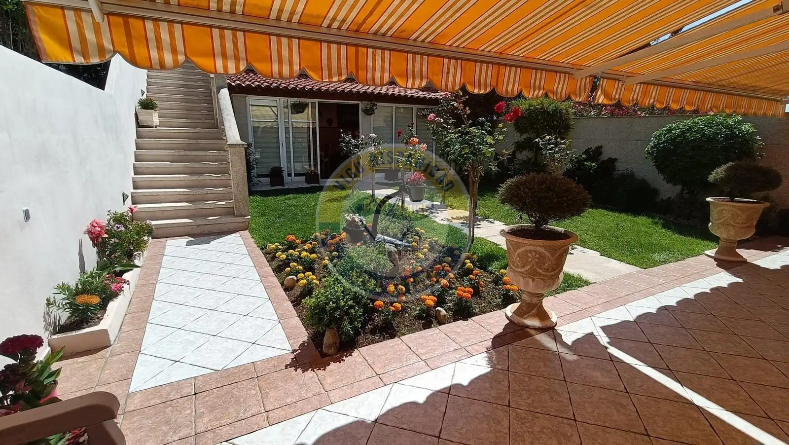 Casa adosada en venda a undefined Residencial Candeán, Cabral - Candeán