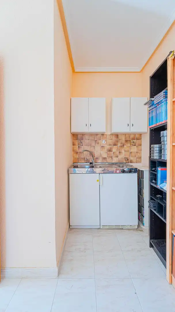 Cocina de Casa adosada en venta en Torrevieja con Jardín privado, Trastero y Piscina