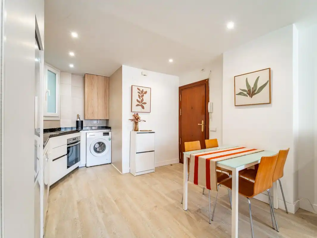Küche von Wohnung zur Miete in Málaga mit Klimaanlage, Heizung und Terrasse