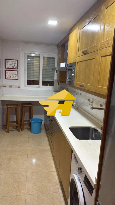Cocina de Piso de alquiler en  Córdoba Capital con Aire acondicionado y Amueblado