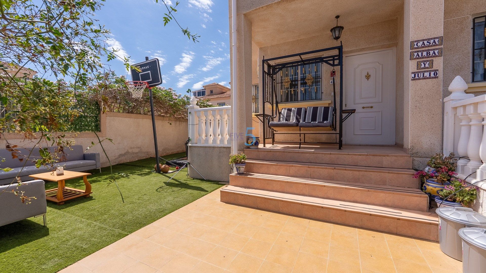 Terrace of House or chalet for sale in Torrevieja  with Air Conditioner, Terrace and Storage room