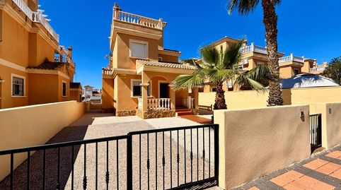 Foto 2 de Casa o xalet en venda a Calle Polonia, Algorfa, Alicante