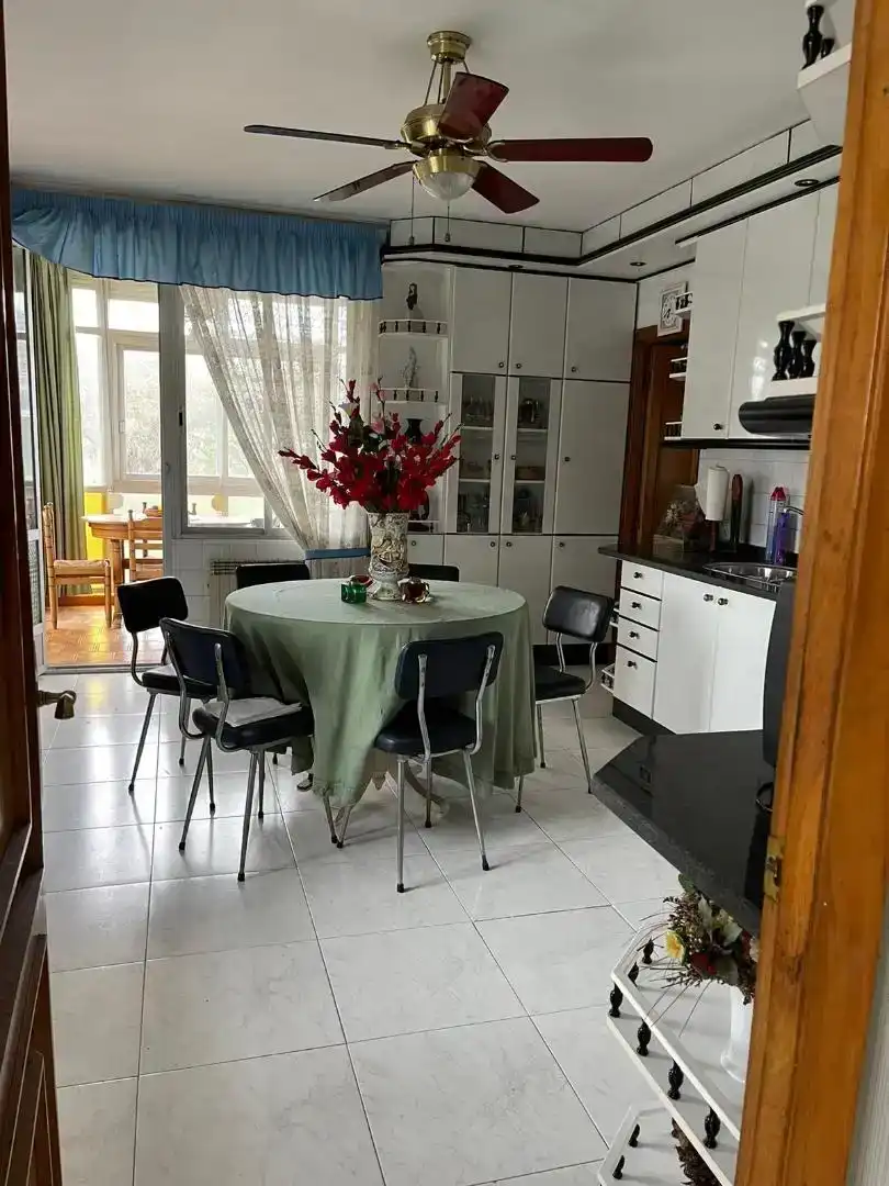 Comedor de Piso en venta en Trasmiras con Balcón