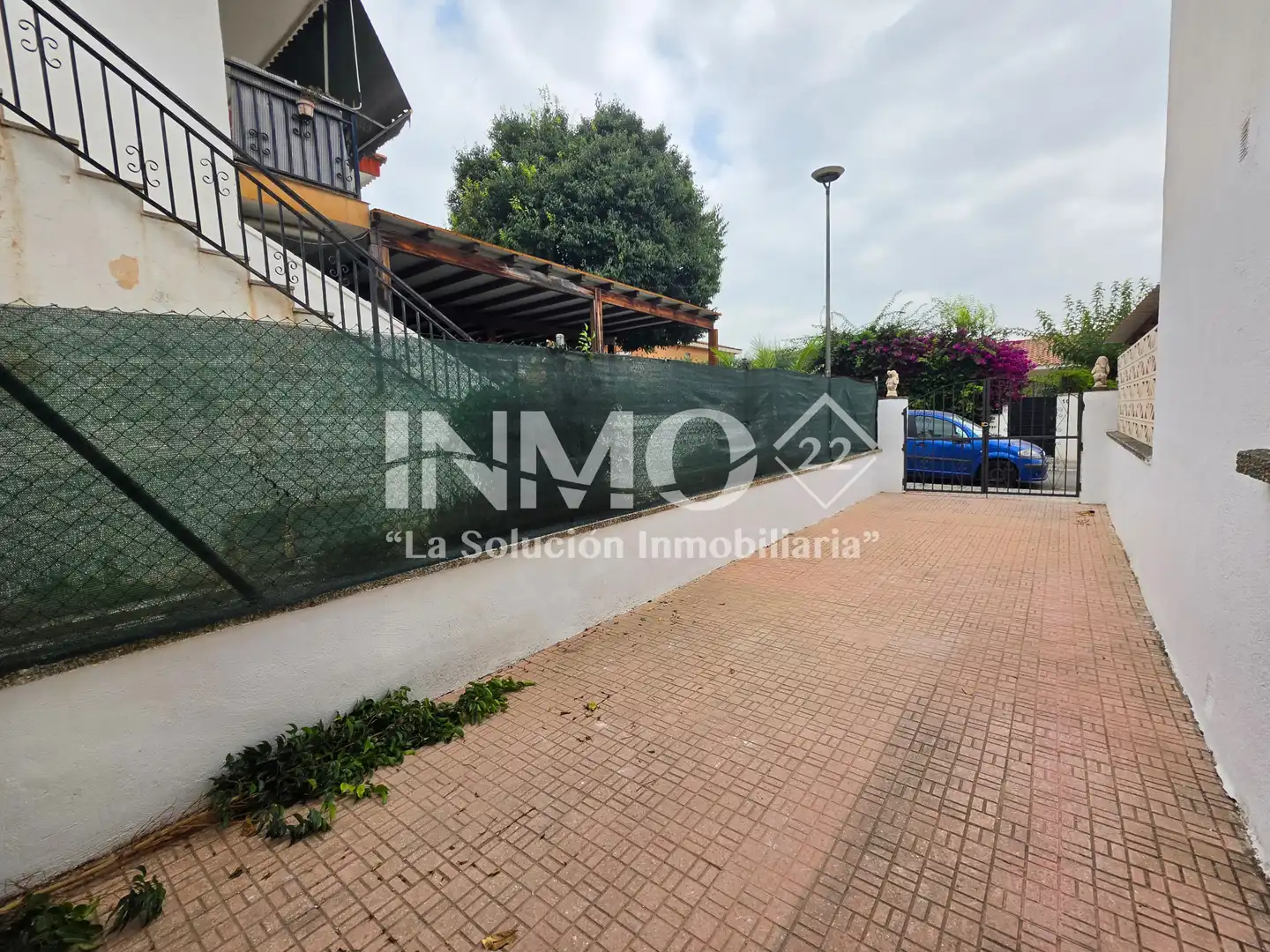 Aparcament de Casa adosada en venda en Cambrils amb Aire condicionat, Jardí privat i Terrassa