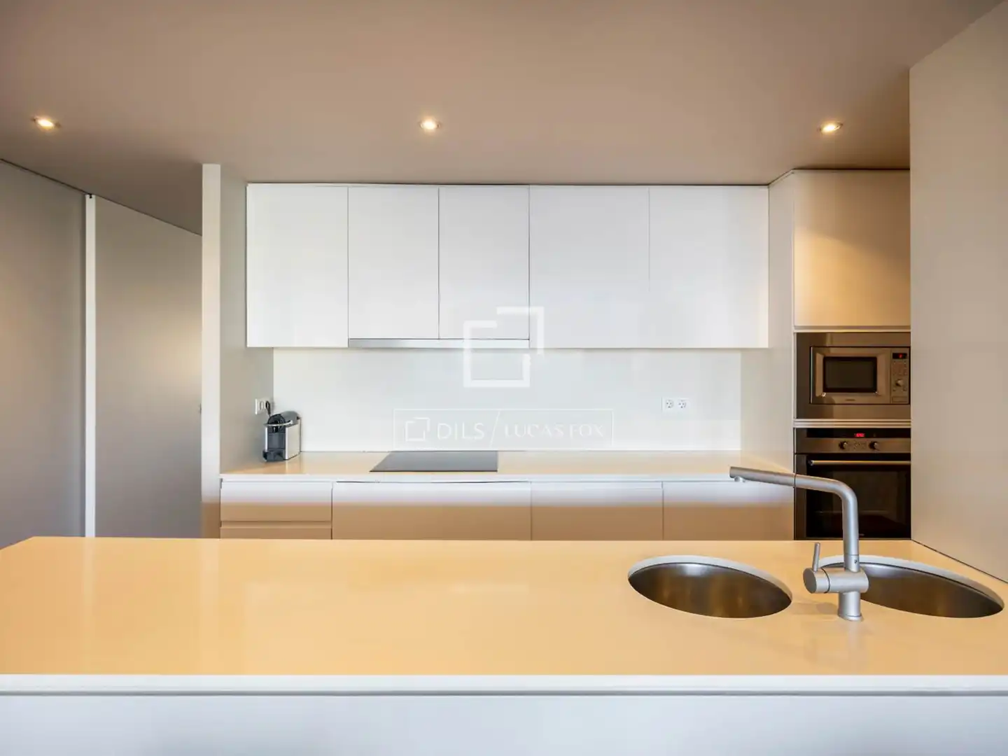 Kitchen of Attic for sale in Barcelona  with Air Conditioner, Parquet flooring and Terrace