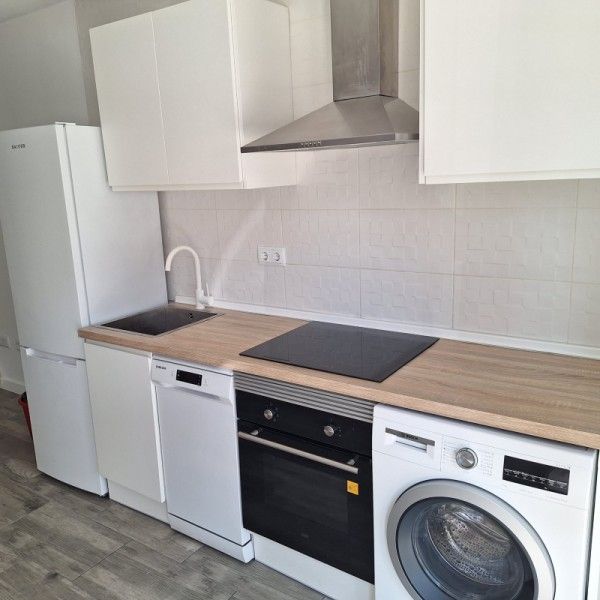 Kitchen of Study for sale in  Madrid Capital  with Heating, Oven and Washing machine