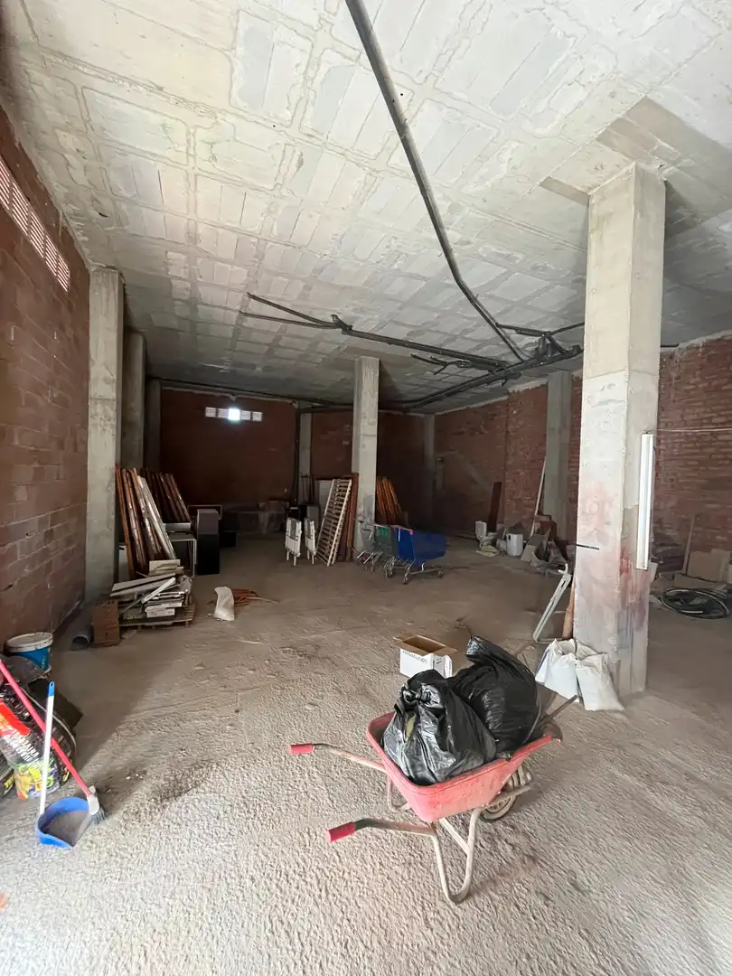 Commercial properties for rent in Avenida de la Ilustración, 2, Campus de la Salud