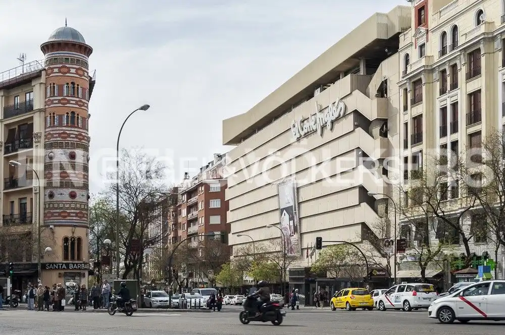 Vista exterior de Àtic de lloguer en Madrid amb Aire condicionat, Calefacció i Terrassa