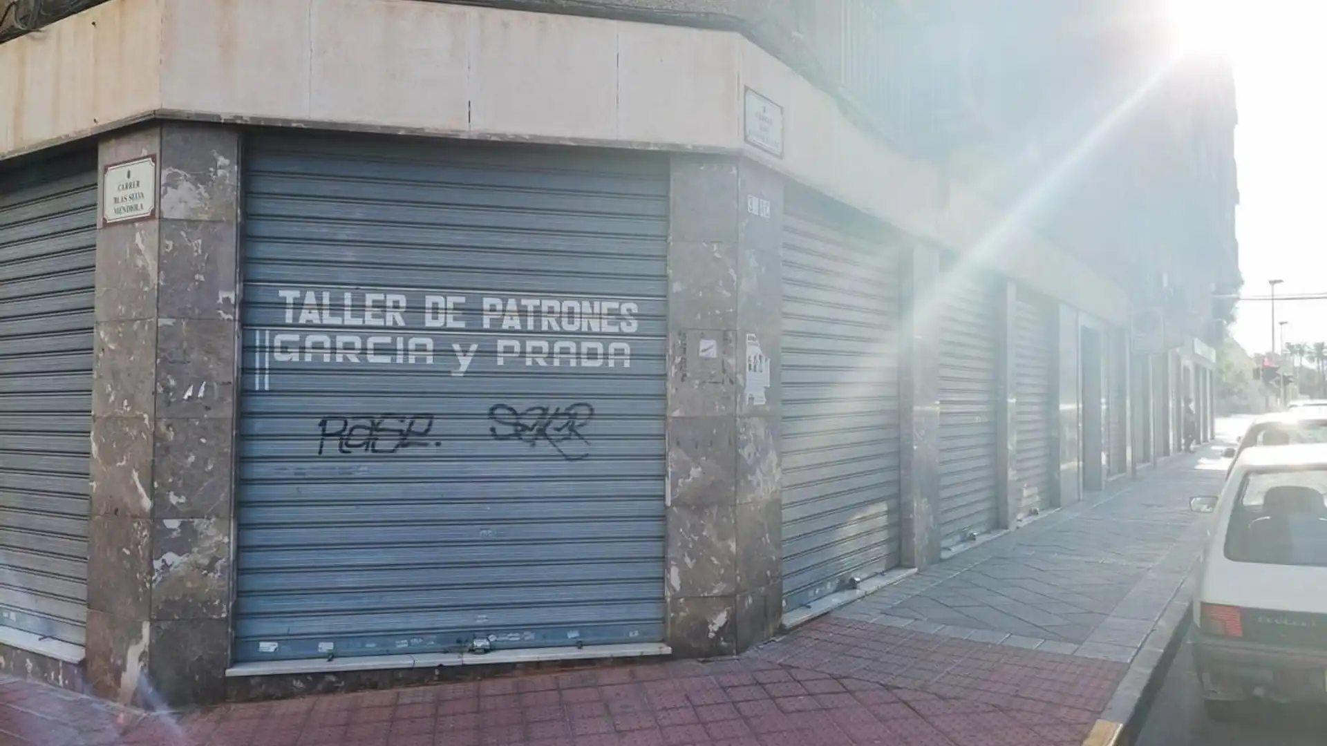 Local de alquiler en Elche / Elx con Aire acondicionado