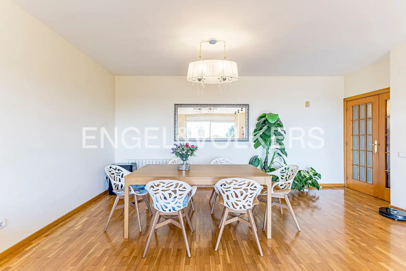 Flat with terrace to rent in El Centre, imagen 6