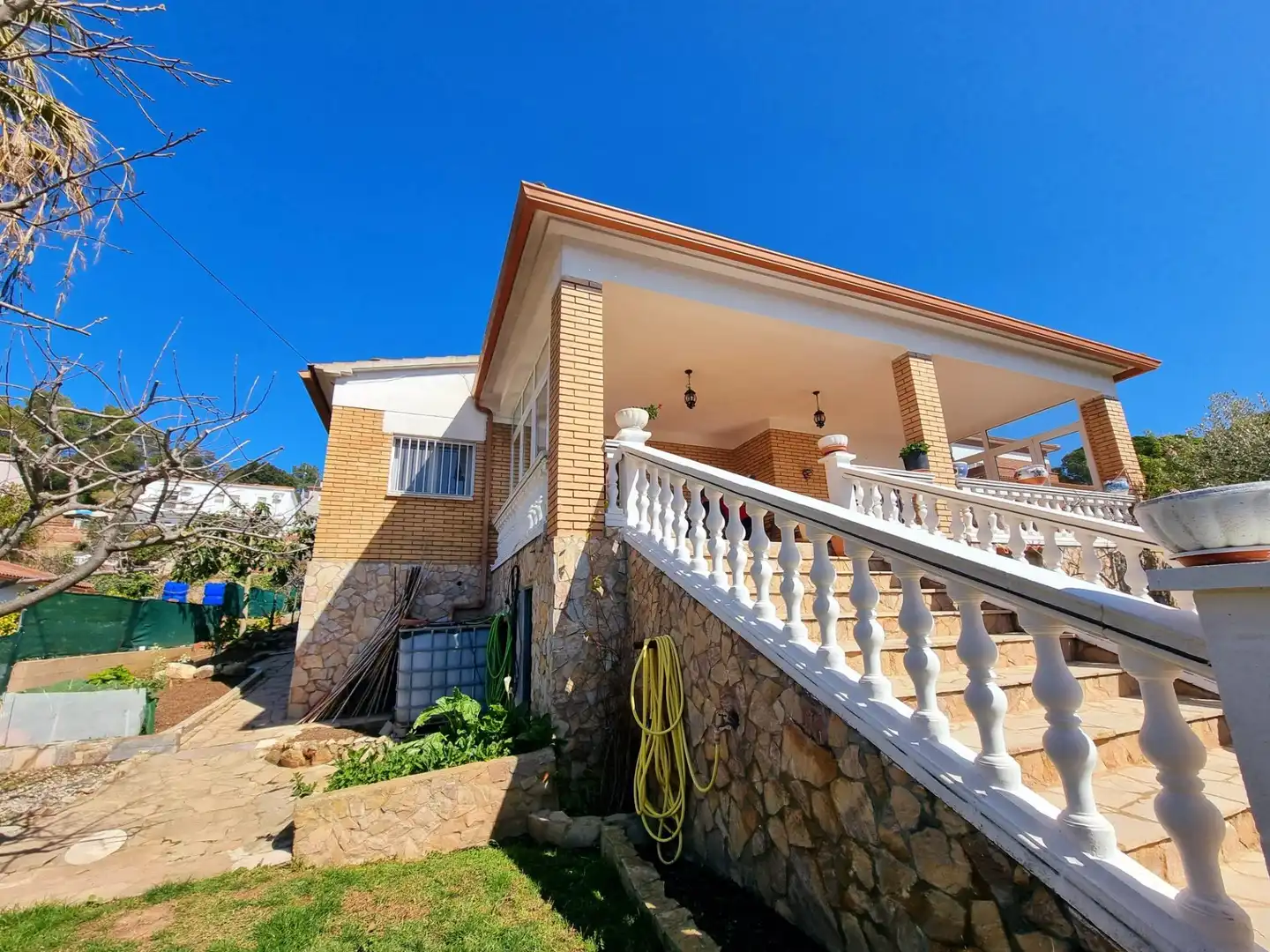 Vista exterior de Casa o xalet en venda en Lloret de Mar amb Calefacció, Jardí privat i Terrassa