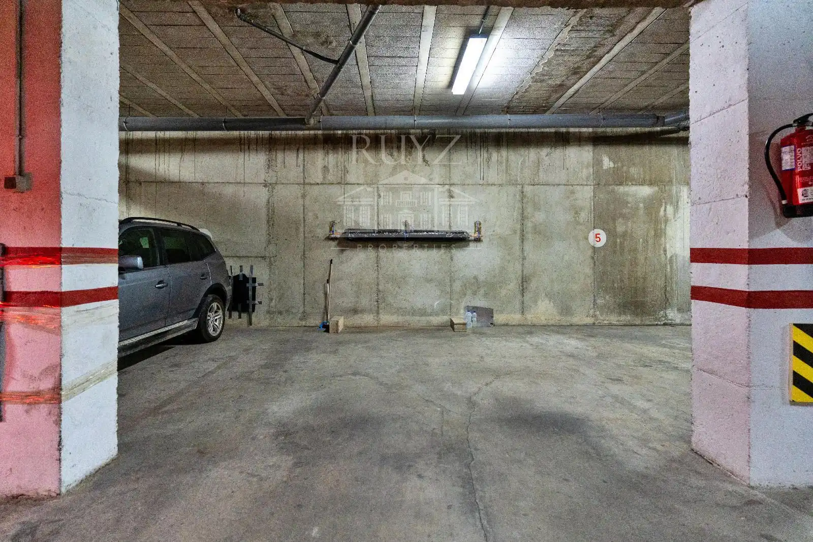Parking de Piso en venta en Motril con Aire acondicionado, Calefacción y Trastero