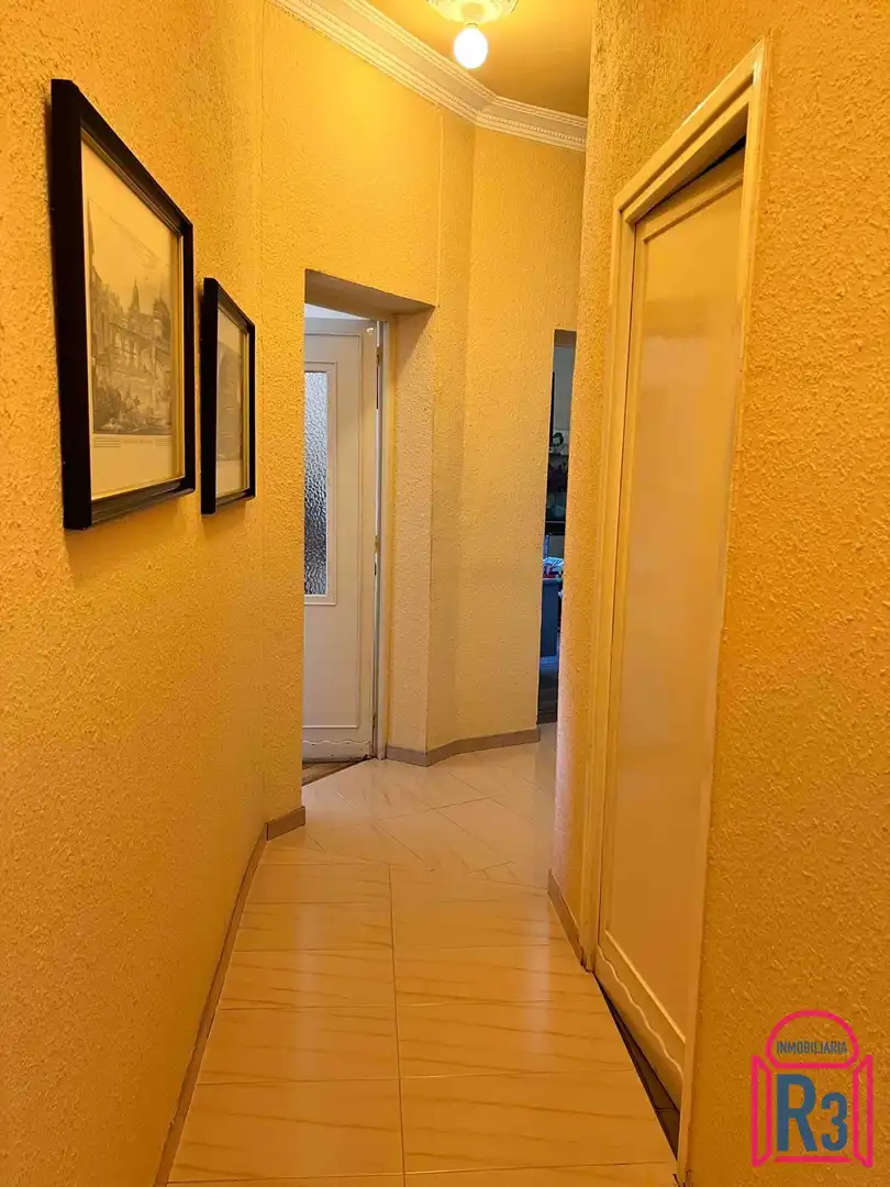 Piso en venta en León Capital  con Calefacción y Trastero