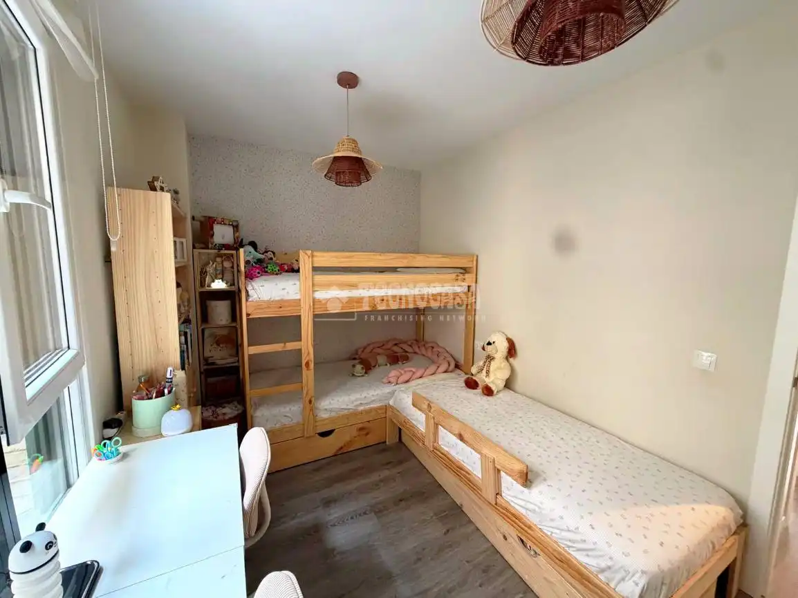 Bedroom of Flat for sale in Madrid  with Air Conditioner, Heating and Terrace