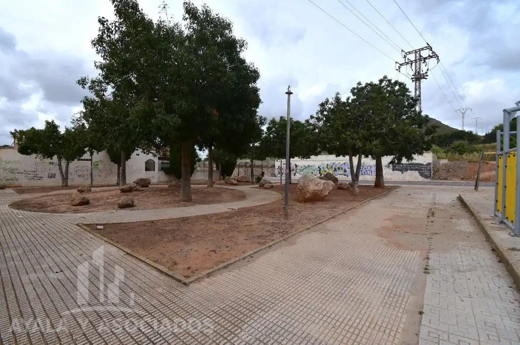 Vista exterior de Casa o xalet en venda en La Unión amb Aire condicionat, Calefacció i Jardí privat