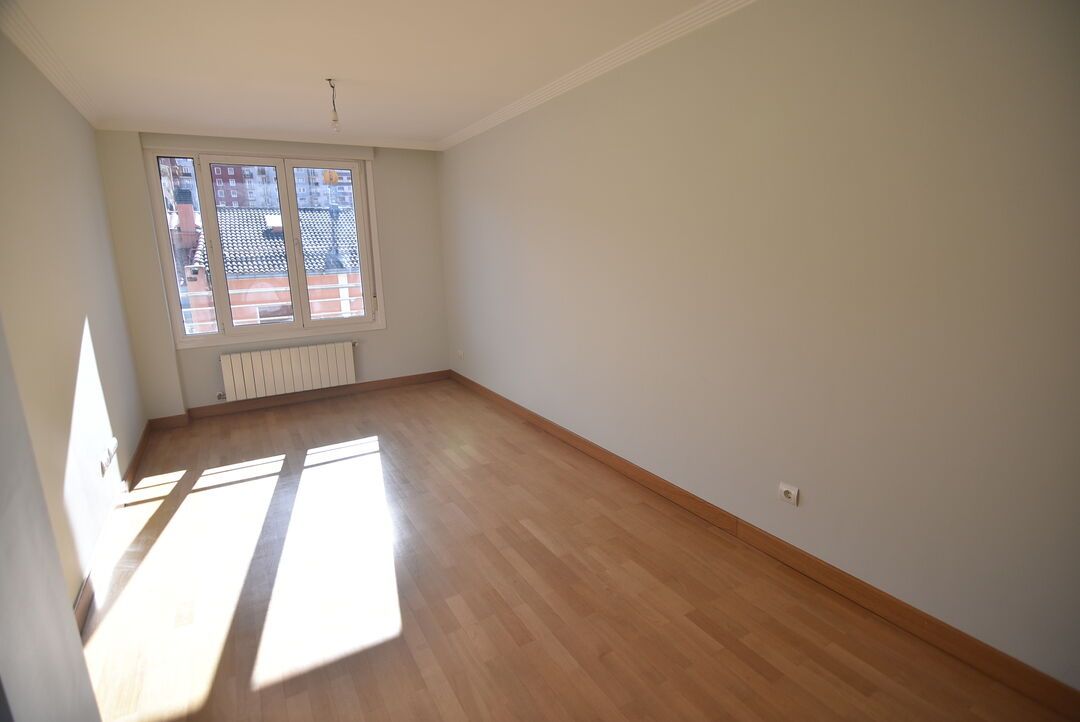 Dúplex en venda a Toribio Etxebarria Kalea