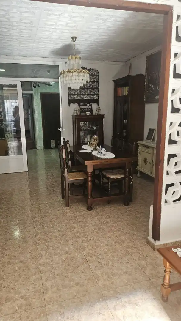 Adossat amb terrassa en venda a Casc Urbà
