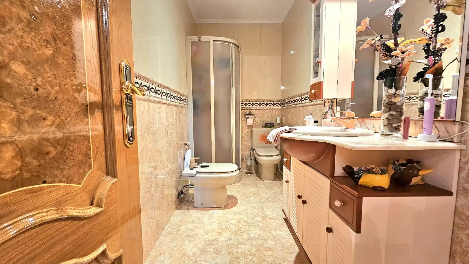 Baño de Casa adosada en venta en Torrejón de la Calzada con Aire acondicionado, Calefacción y Jardín privado