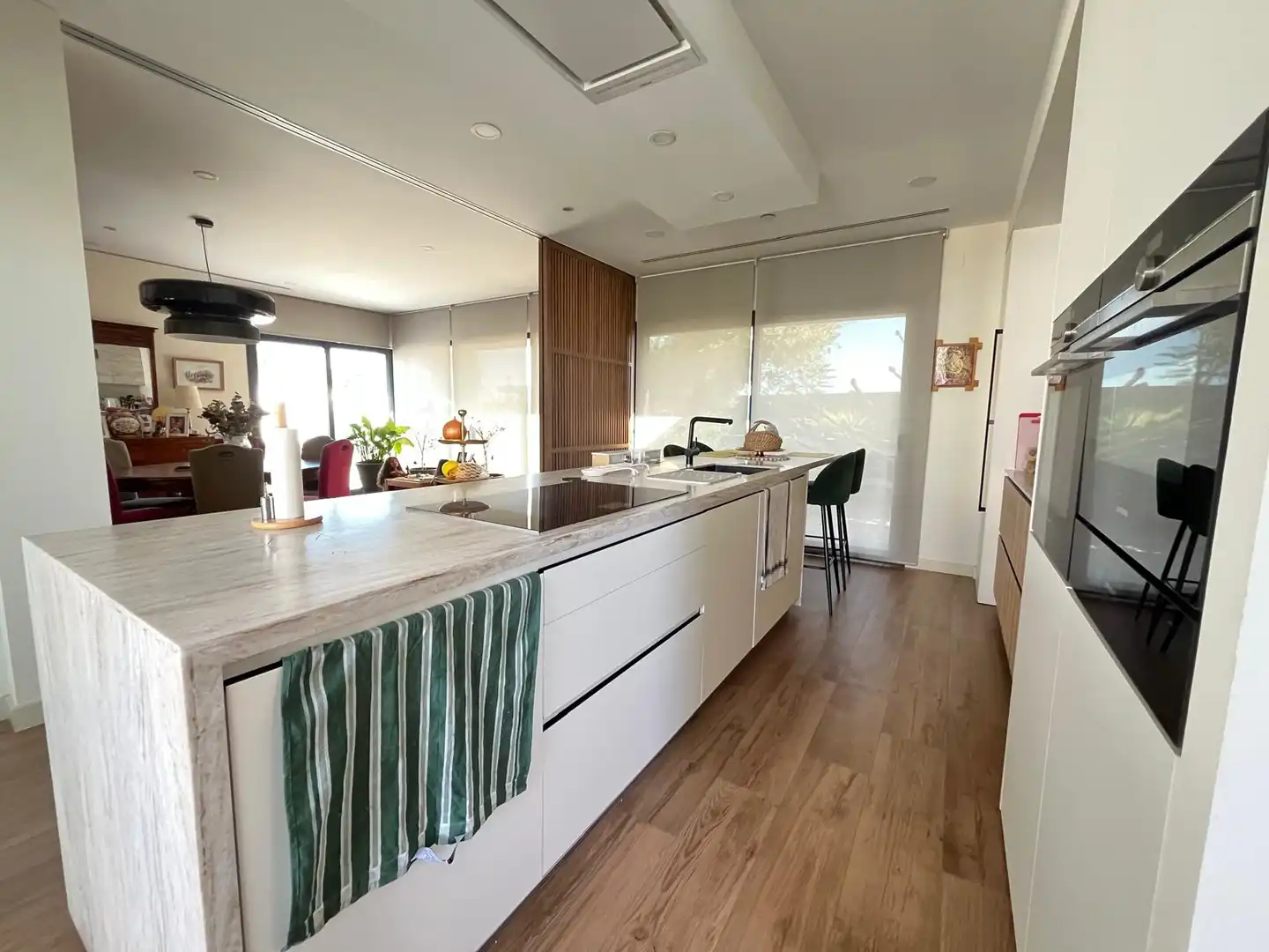 Kitchen of Houses for sale in Palomares del Río  with Air Conditioner, Private garden and Swimming Pool