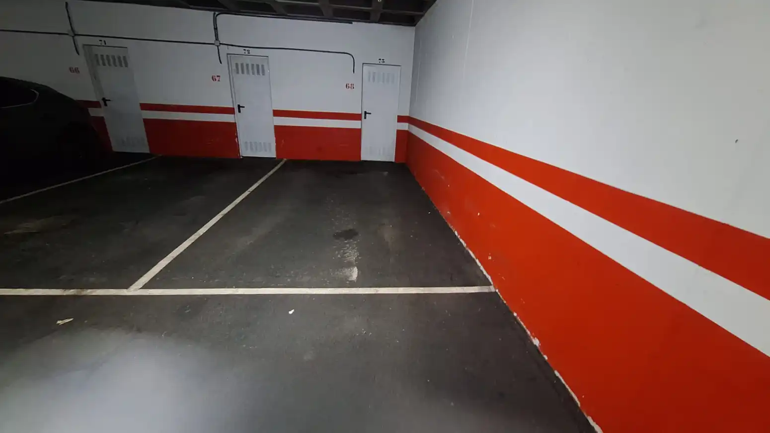 Parking de Piso de alquiler en Gijón  con Calefacción, Parquet y Amueblado