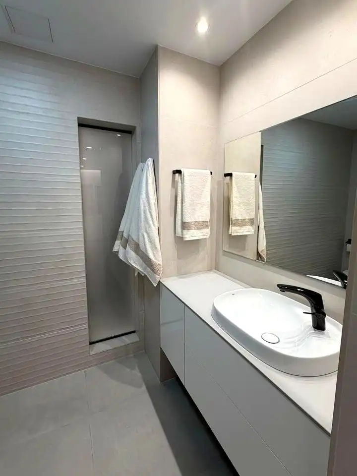 Baño de Piso de alquiler en San Bartolomé de Tirajana con Aire acondicionado, Terraza y Internet
