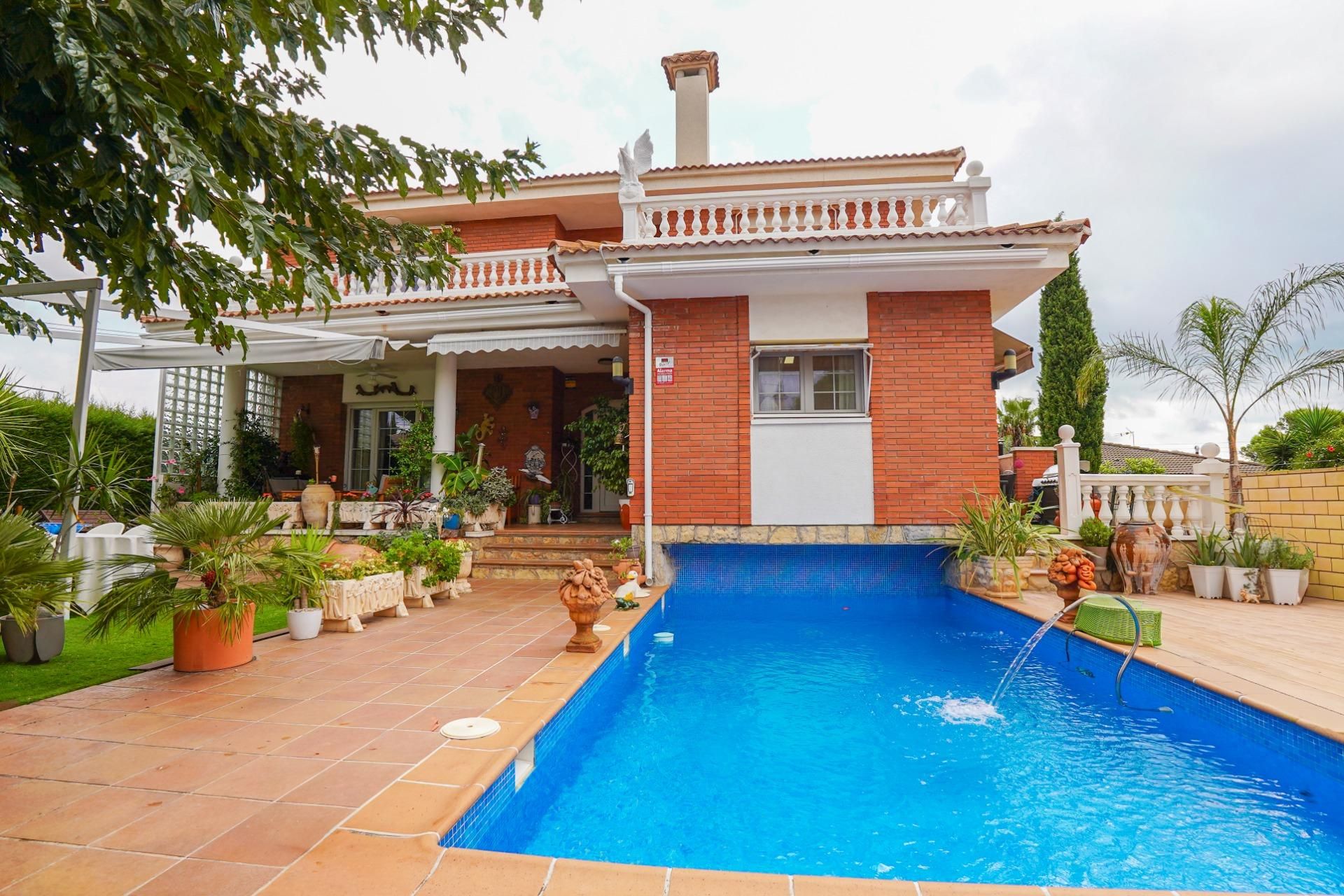 Exterior view of House or chalet for sale in Mont-roig del Camp  with Air Conditioner, Heating and Private garden
