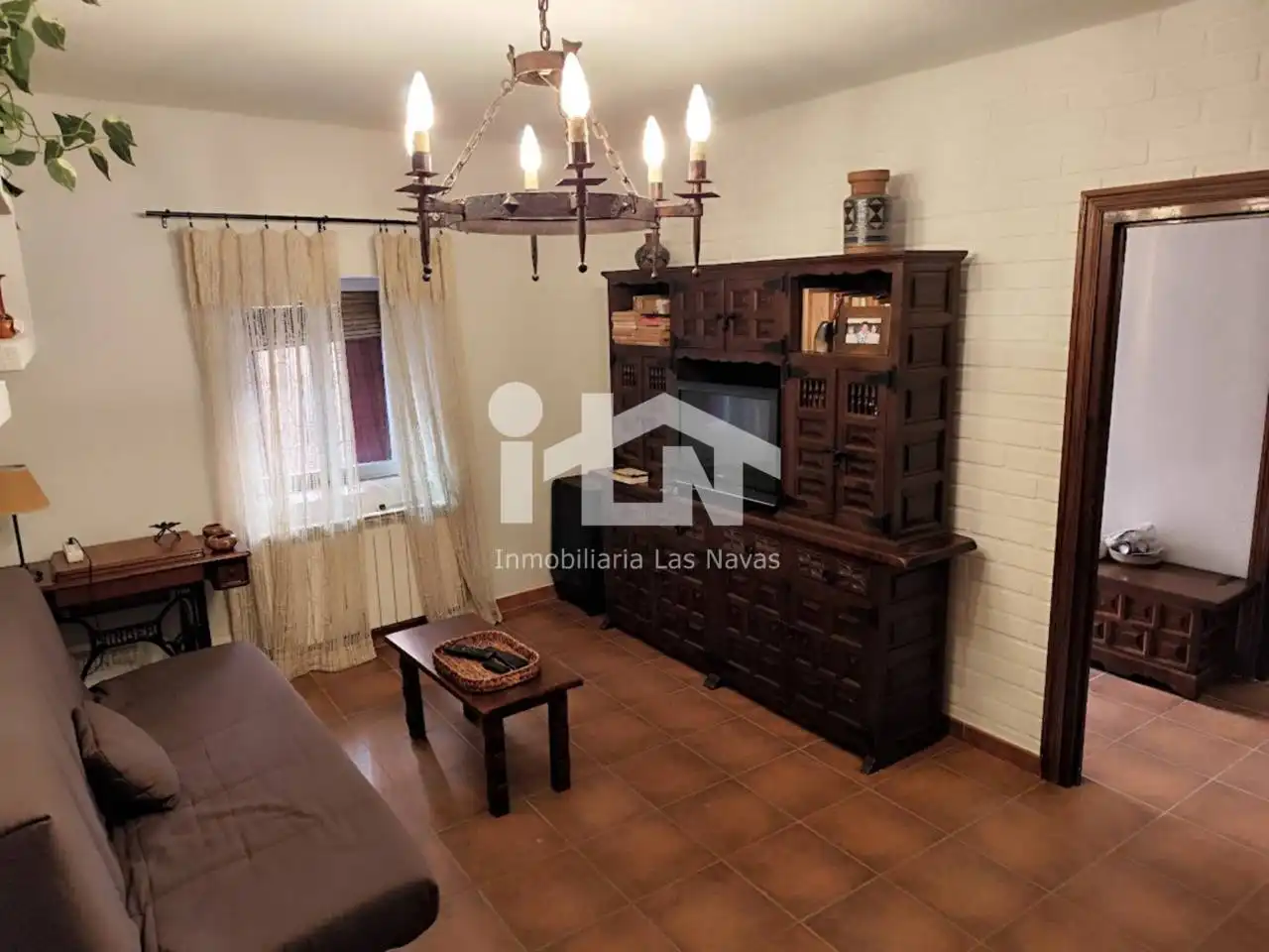 Sala de estar de Casa o chalet en venta en Las Navas del Marqués  con Calefacción y Terraza