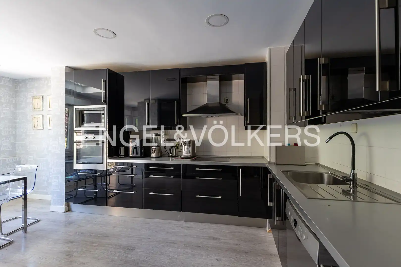 Cocina de Casa o chalet en venta en La Moraleja con Aire acondicionado, Calefacción y Jardín privado