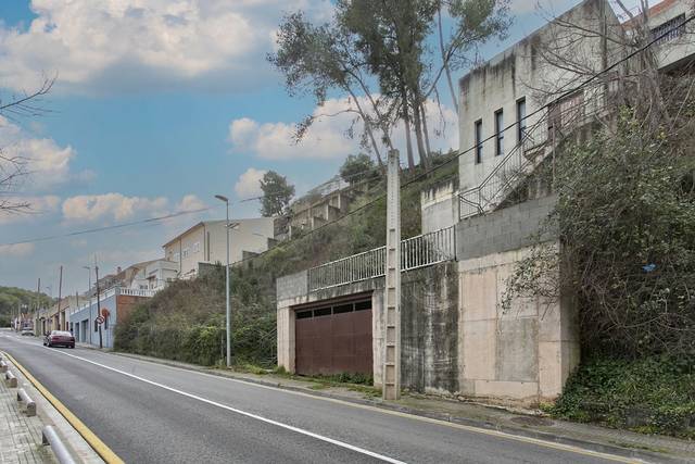 Casa-chalet en Venta en Av Selva Negra Catalana en Vallirana