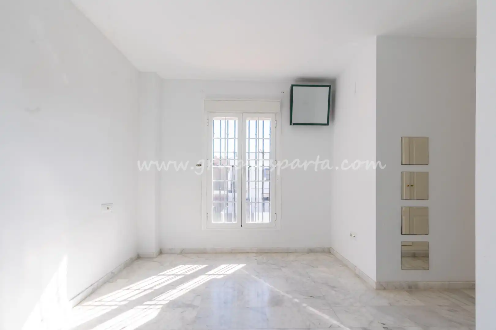 Living room of Detached homes for sale in Espartinas  with Air Conditioner, Heating and Oven