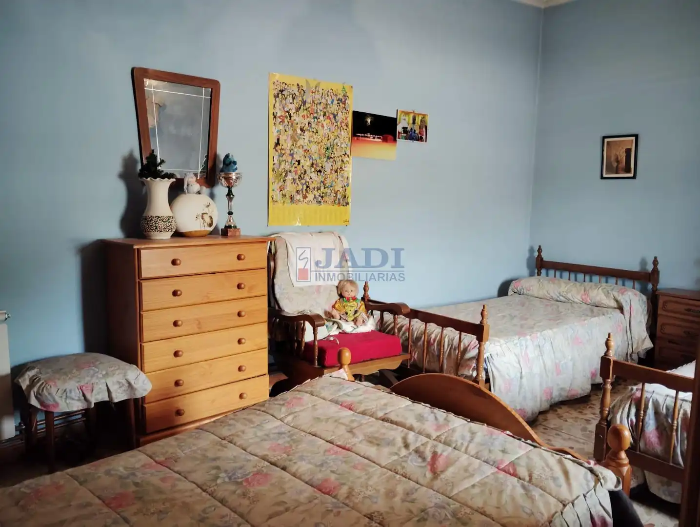 Dormitori de Casa o xalet en venda en Almuradiel amb Calefacció, Traster i Moblat