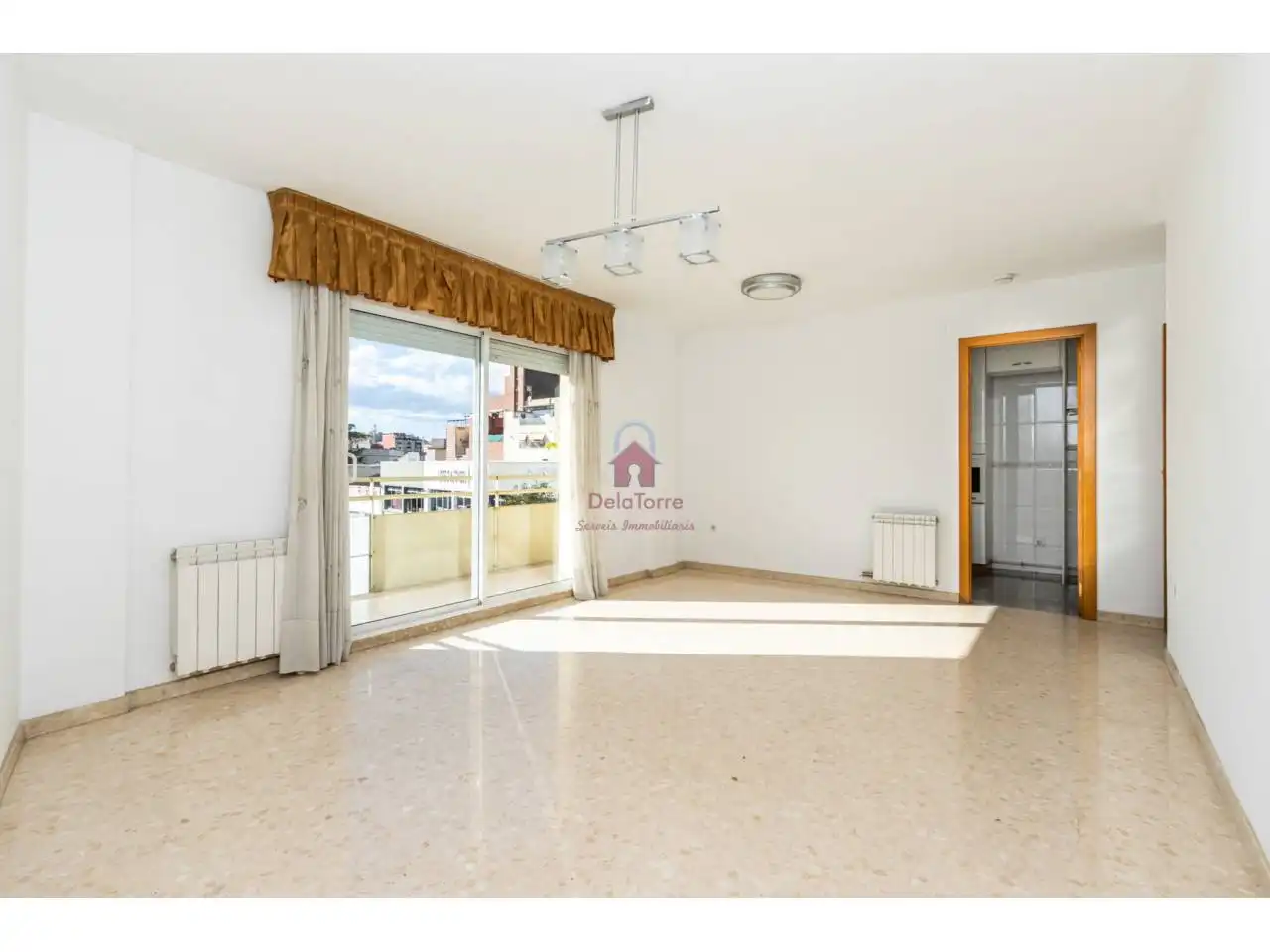 Living room of Attic for sale in Llevant