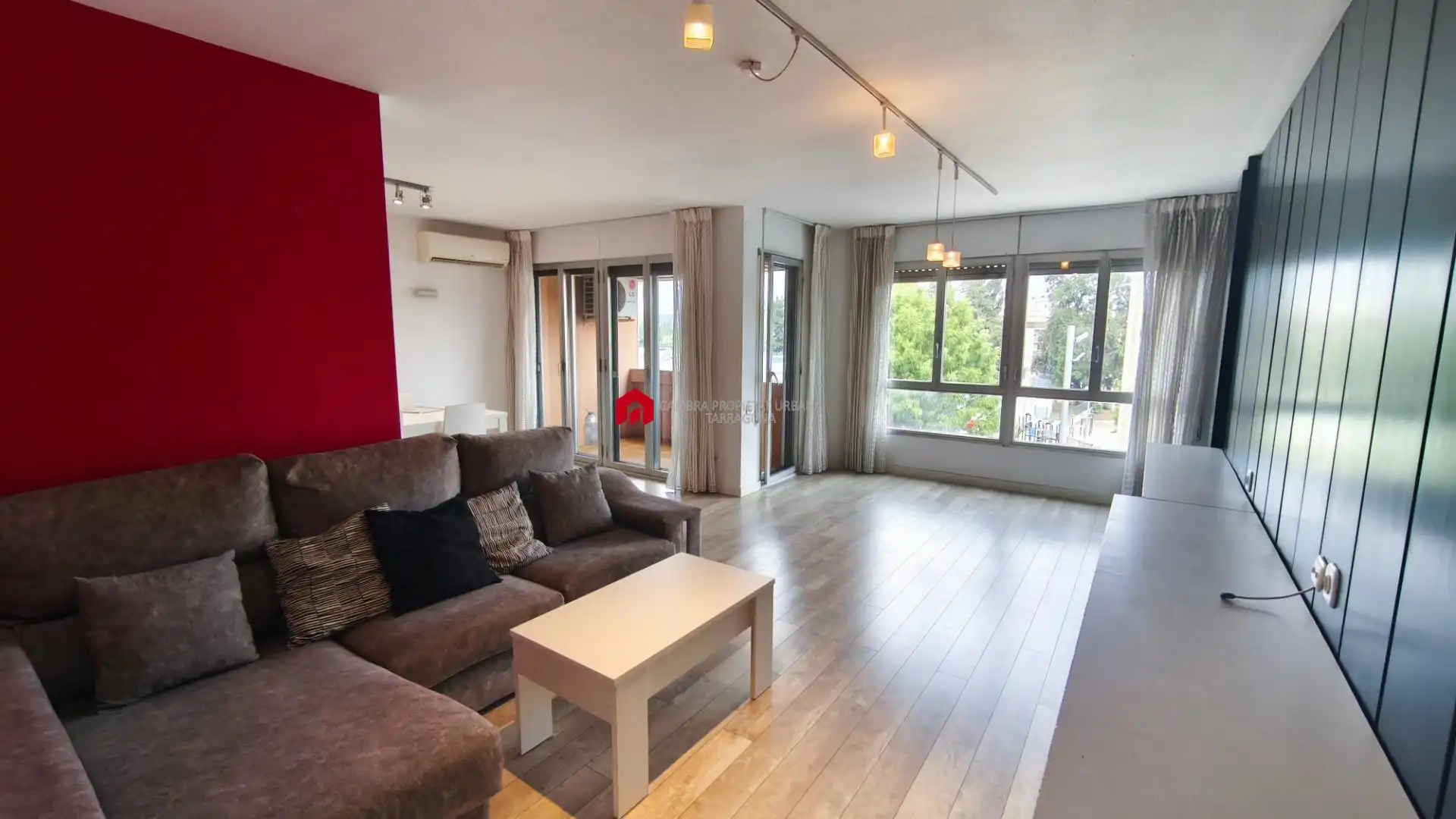 Sala d'estar de Pis en venda en Tortosa amb Aire condicionat, Calefacció i Parquet