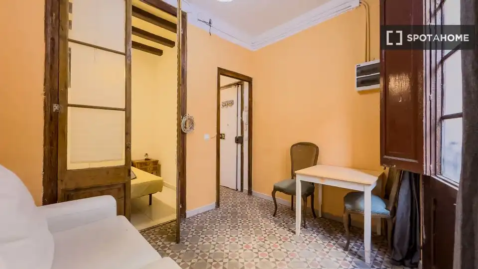 Piso de alquiler en El Raval
