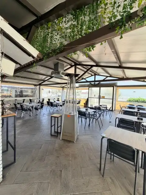 Terraza de Local en traspaso en Las Ventas de Retamosa con Aire acondicionado, Calefacción y Terraza