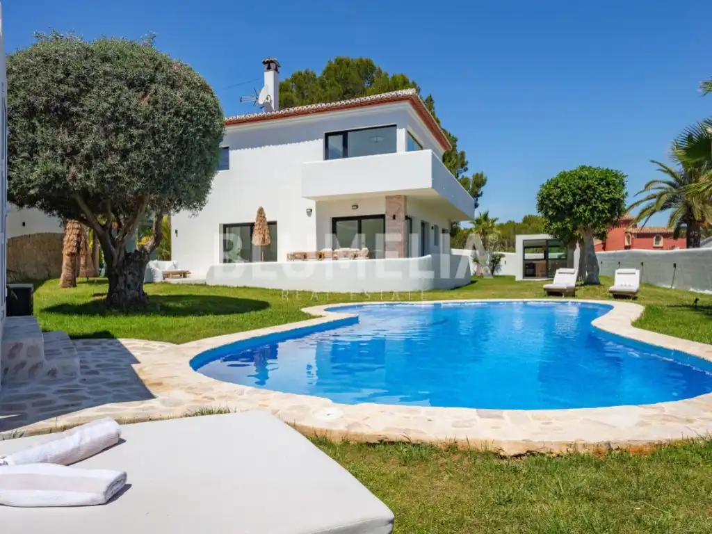 Vista exterior de Casa o chalet en venta en Jávea / Xàbia con Aire acondicionado y Calefacción