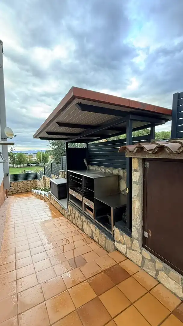 Terraza de Casa o chalet en venta en L'Escala con Aire acondicionado, Calefacción y Jardín privado