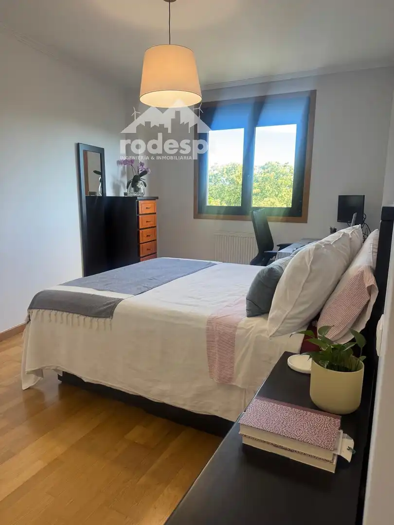 Habitación de Piso en venta en Ponteareas con Calefacción, Trastero y Amueblado