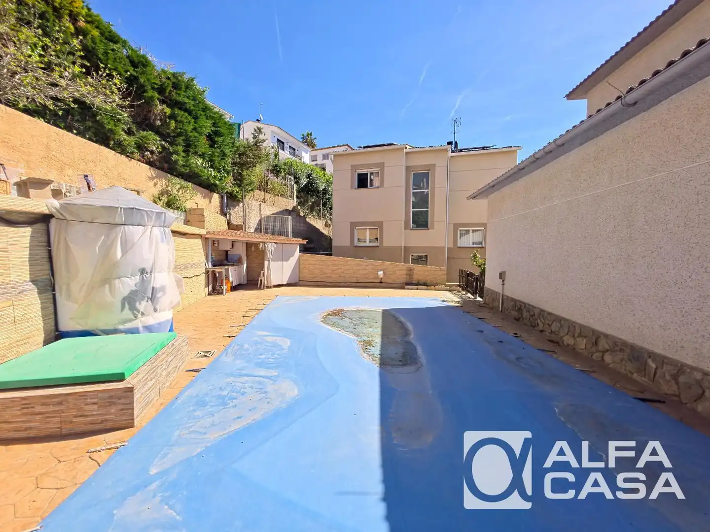 Vista exterior de Casa o xalet en venda en Lloret de Mar amb Aire condicionat, Calefacció i Terrassa