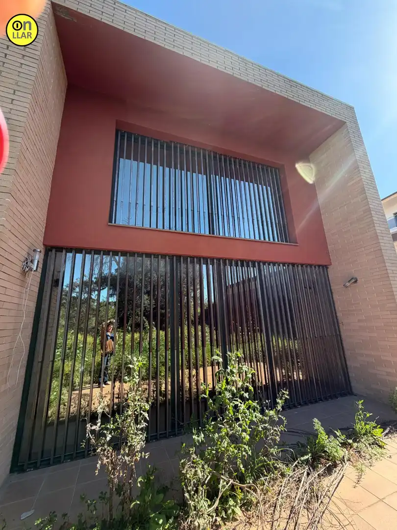 Vista exterior de Casa o chalet en venta en Lliçà d'Amunt con Jardín privado