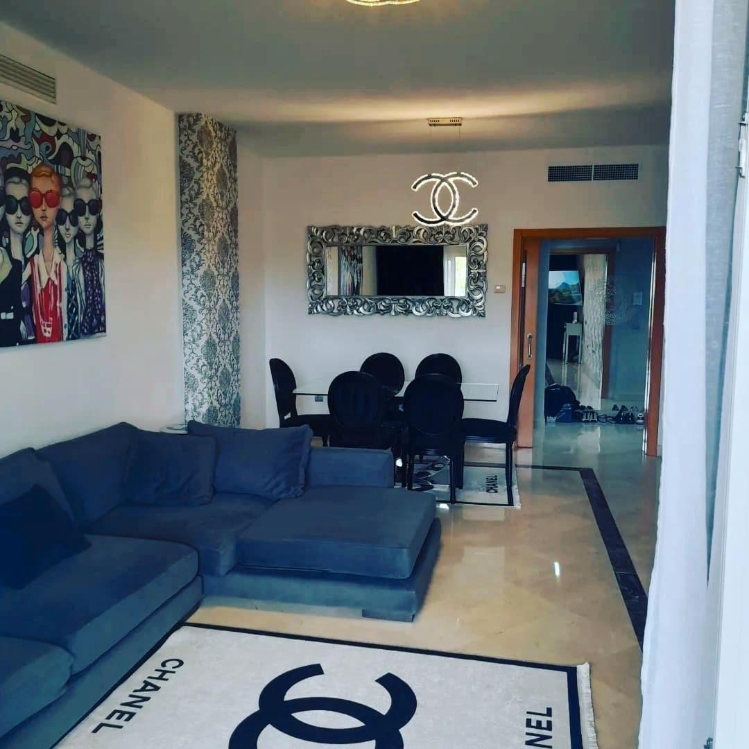 Living room of Flat for sale in Estepona  with Air Conditioner, Heating and Private garden