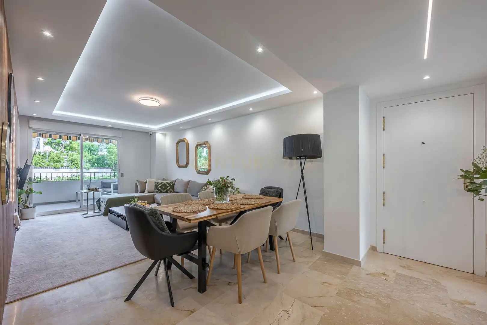 Comedor de Apartamento en venta en Marbella con Aire acondicionado, Trastero y Balcón