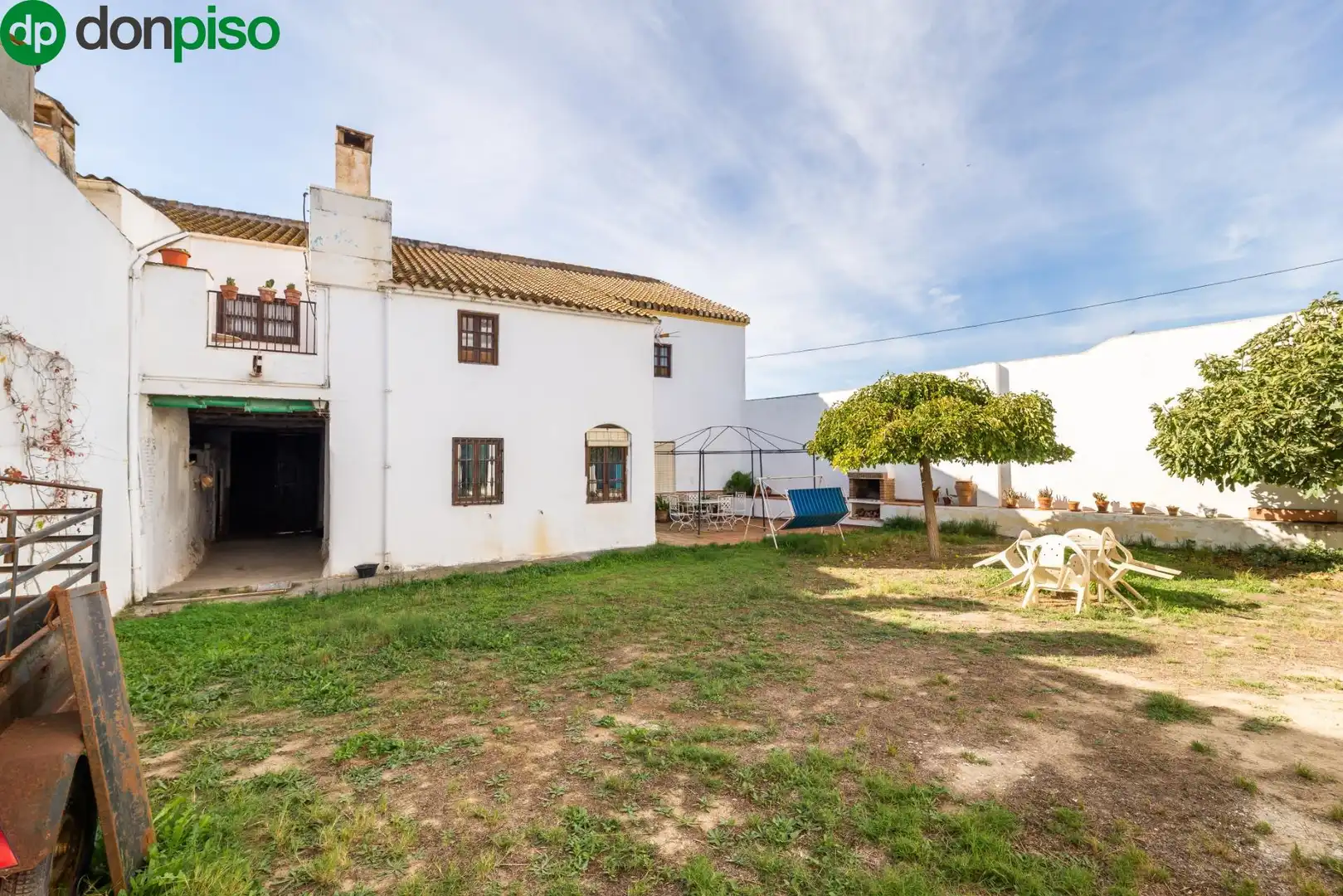 Vista exterior de Finca rústica en venda en Pinos Puente amb Jardí privat, Terrassa i Traster