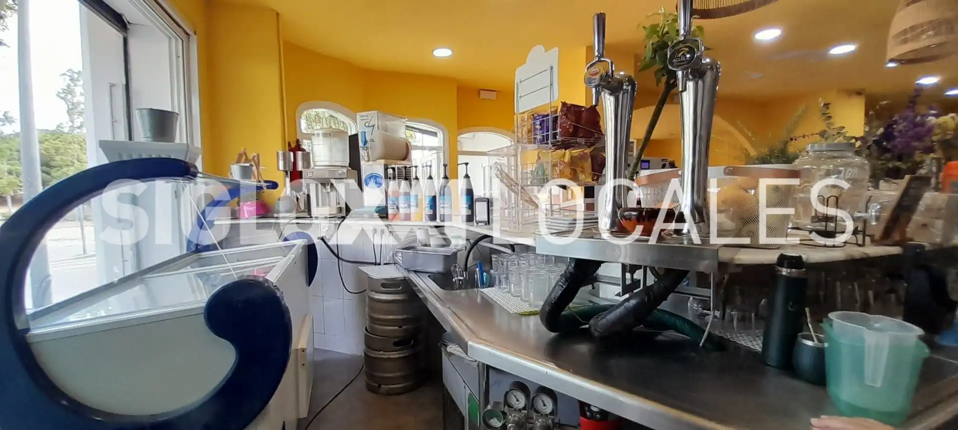 Local comercial de lloguer a APENINS, imagen 6
