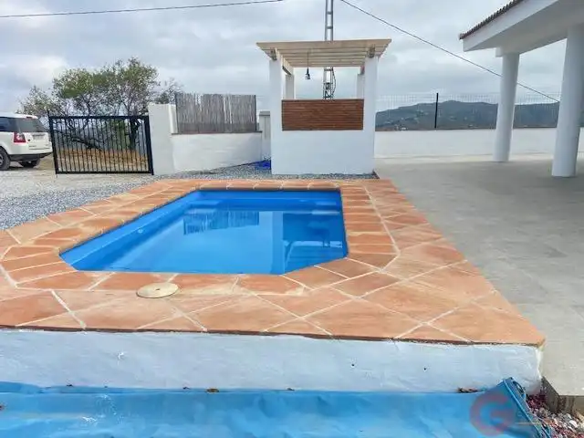 Casa rústica amb piscina en venda a Cútar, imagen 2