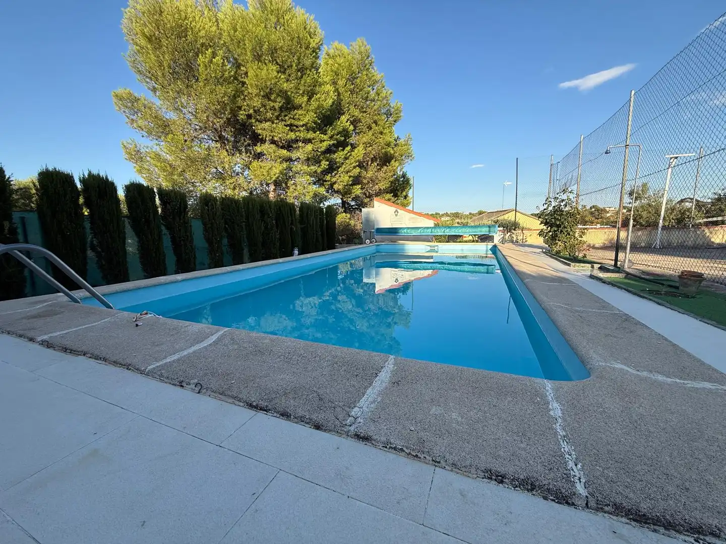 Swimming pool of Houses for sale in Colmenar de Oreja  with Air Conditioner, Heating and Private garden